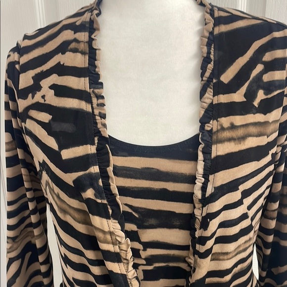 Nina Leonard Zebra Patterned 2 piece set Jacket with Tank top - Picture 4 of 13